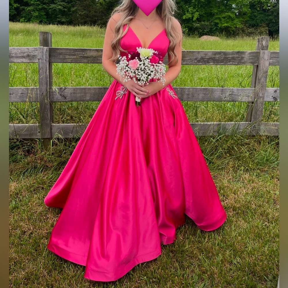 Size 4 pink Sherri Hill dress with pockets and crystal bows